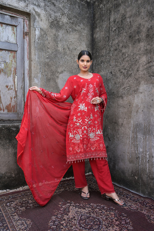 Elegant Red Embroidered Kurta Set Radiates Festive Charm