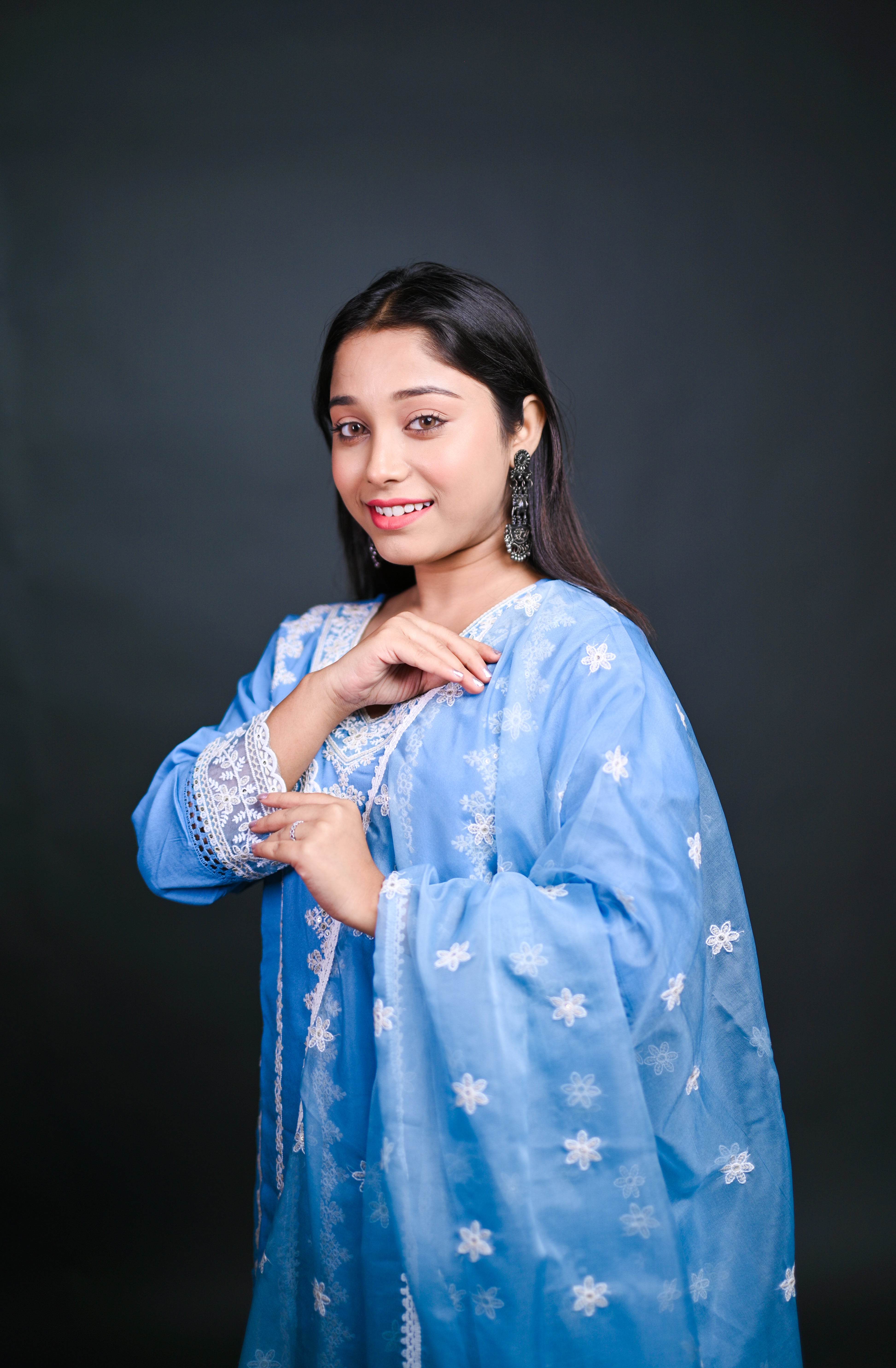 Chikenkari Style Kurta Set with Dupatta