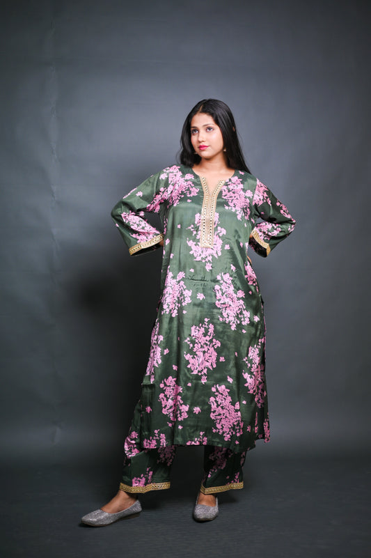 Dark Green Floral Printed Kurta Set with Embroidered Detailing
