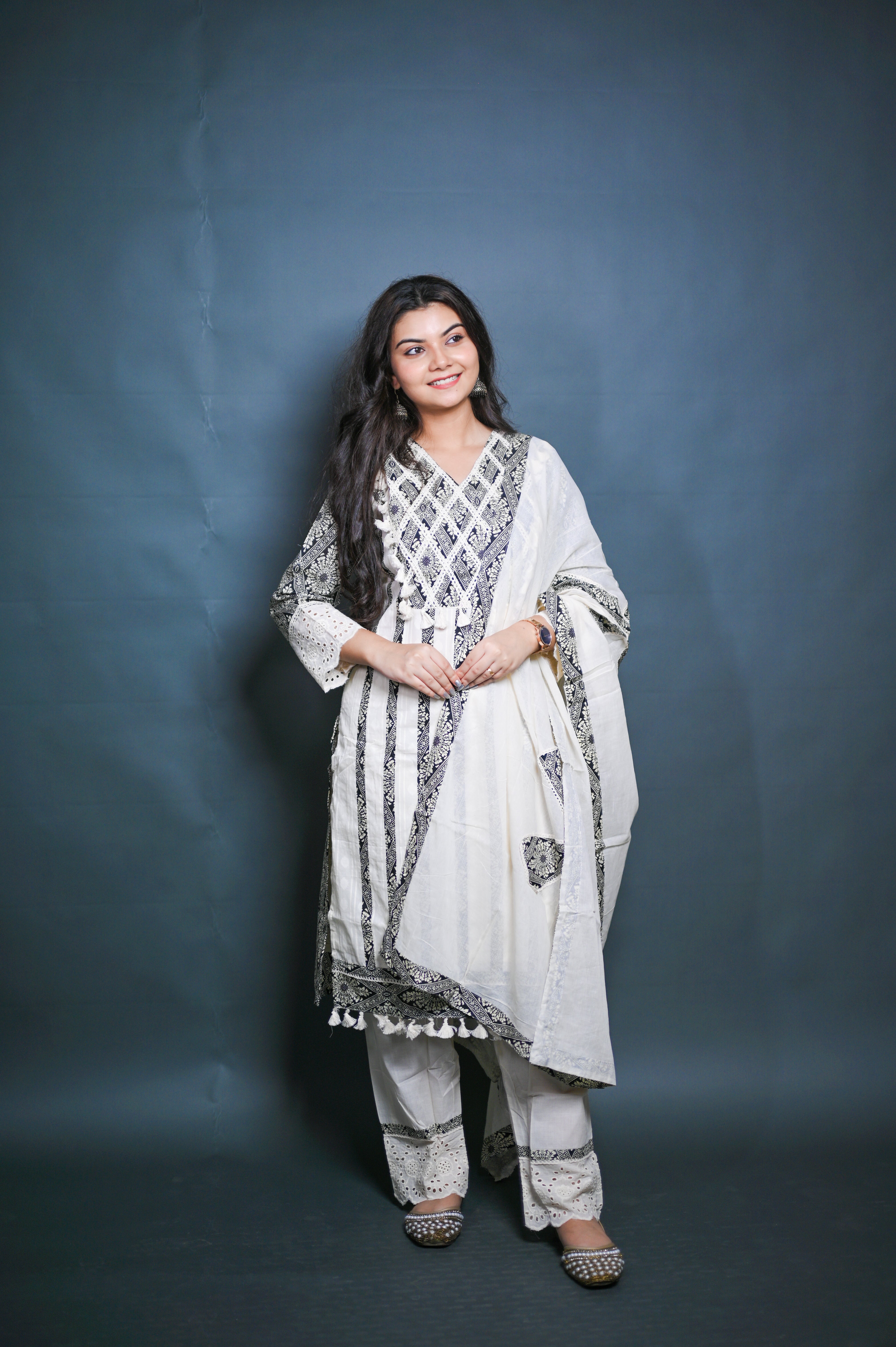 Aaira Supima Cotton Black & White Suit set